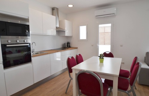 Bons Aires Apartment | Convenient Apartment Near Blanquerna - Family Friendly Stay