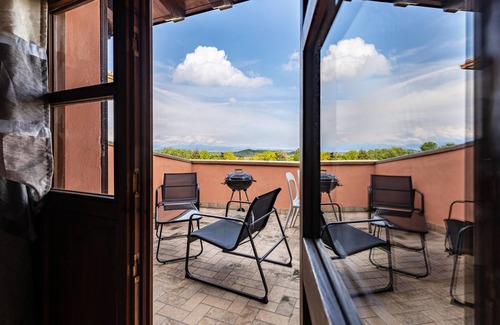 Lonato del Garda Apartment | Apartment 'Loft Garda See' with Private Terrace