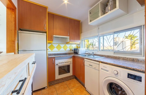 Vera Apartment | Apartment 'Lomas De Mar 3' with Mountain View, Wi-Fi and Air Conditioning