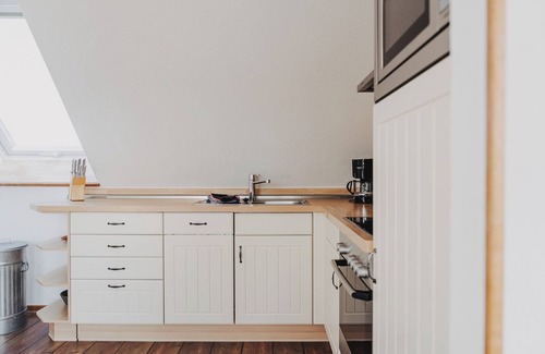 Baltrum Apartment | Apartment 'Lord Nelson' with Shared Terrace, Shared Garden and Wi-Fi