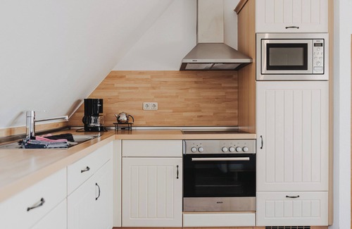 Baltrum Apartment | Apartment 'Lord Nelson' with Shared Terrace, Shared Garden and Wi-Fi