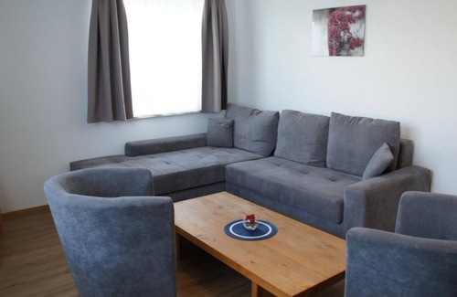 Hergatz Apartment | Ocean View Apartment Loretta: Rated 10/10 Family Retreat