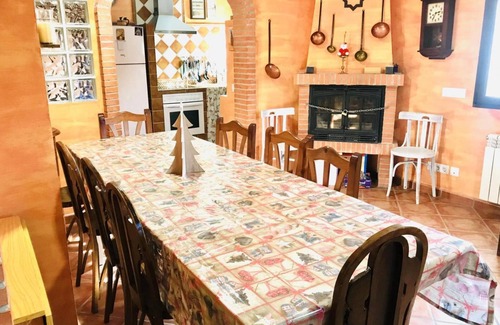 Navarrete del Rio House | Apartment 'Los Diegos' with Mountain View, Private Terrace and Private Garden