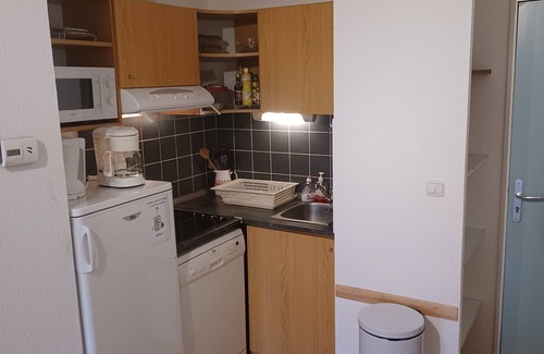 Bagneres-de-Luchon Apartment | Cozy Apartment Luchon for 2-4 People with Spa & Breakfast