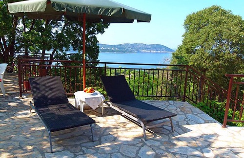 Orasac Apartment | Enjoy Oceanfront Bliss at Lucic by Interhome