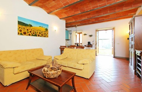 Bucine Apartment | Discover Apartment Lucia: Rated 9/10 with Family-Friendly Amenities