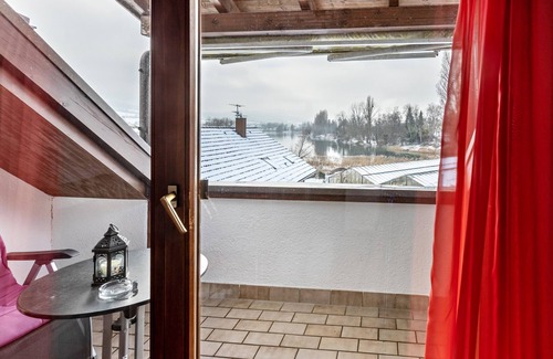 Ohningen Apartment | Relax in Apartment 'Lucia' with Lake View & Balcony