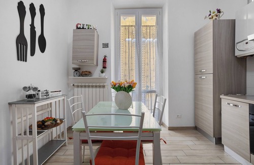 La Spezia Historic Centre Apartment | Apartment 'Ludy' with Balcony, Wi-Fi and Air Conditioning