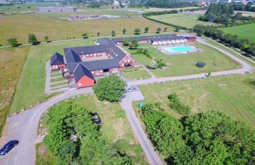 Akirkeby Apartment | Family-Friendly Apartment Lutz - 6km from the Sea in Bornholm