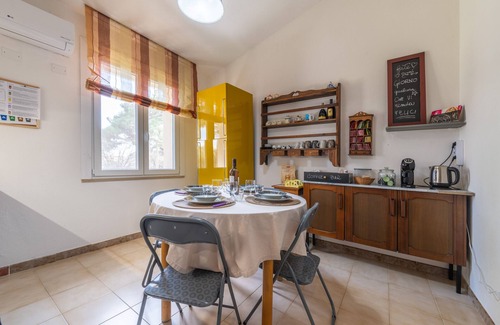 Quartu Sant'Elena House | Apartment 'Luxi Noa' with Private Terrace, Wi-Fi and Air Conditioning
