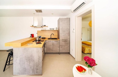 Kuceli Apartment | Oceanfront Apartment Lux Vero in Matulji with Pool