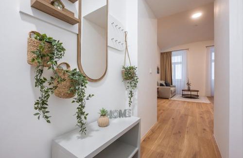 Leopoldstadt Apartment | Apartment Luxe - with Aircondition!