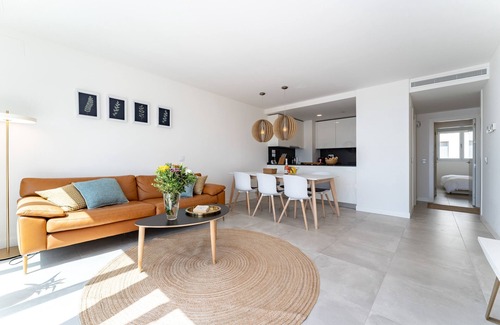 Fuengirola Apartment | Top-Rated Sea View Penthouse with Rooftop & Pool Access
