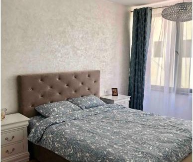 Ramnicu Valcea Apartment | Elegant Child-Friendly Apartment Rated 9.9/10 by Guests