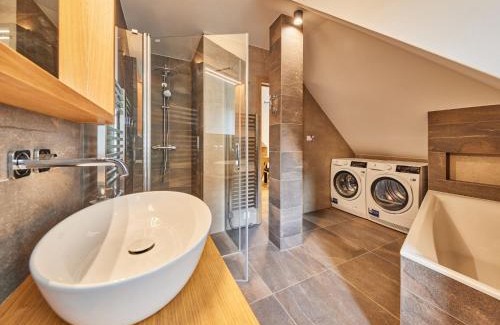 Pec pod Snezkou Apartment | Family-Friendly Apartment Máj-4 with Top Guest Ratings