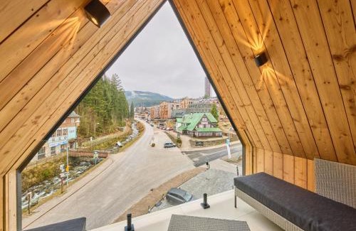 Pec pod Snezkou Apartment | Guest Rated 10/10: Apartment Máj-7 with Family & Pet Amenities