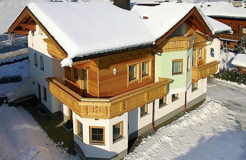 Aschau Im Zillertal Apartment | Lake View Retreat: Apartment Marina with Spa & Breakfast