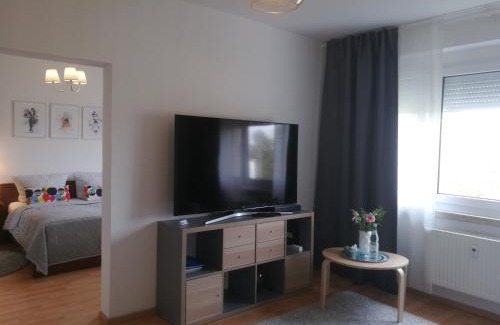 Leutzsch Apartment | Scenic Views at Apartment M - Family-Friendly Retreat