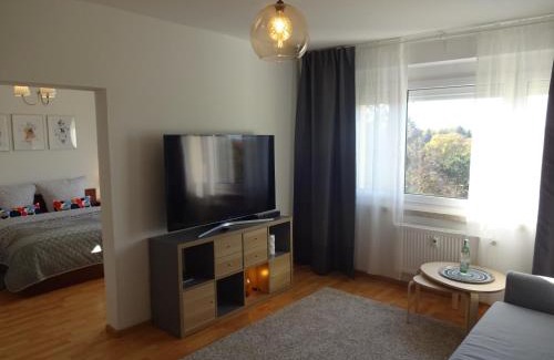 Leutzsch Apartment | Scenic Views at Apartment M - Family-Friendly Retreat