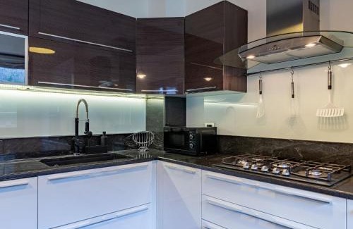 Novate Mezzola Apartment | Family-Friendly Apartment Manuela with Pet Access & High Rating