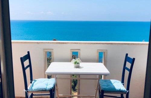Agrigento Apartment | Oceanfront Apartment Marechiaro in Agrigento