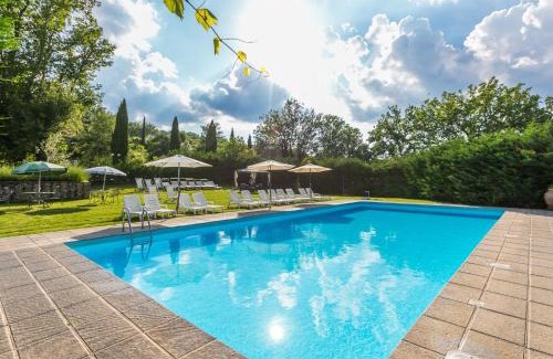 Badia Agnano Apartment | Guest Rated 10/10: Apartment Margherita with Pool & Pets