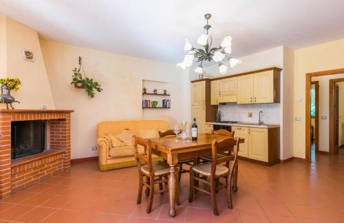 Badia Agnano Apartment | Guest Rated 10/10: Apartment Margherita with Pool & Pets