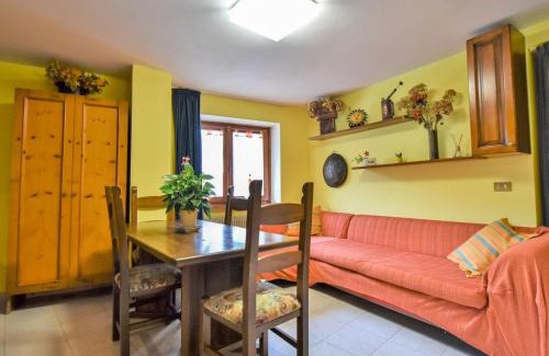 Mazzo di Valtellina Apartment | Pet-Friendly Apartment Mariella: 8.8/10 Guest Rated Stay