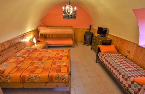 Mazzo di Valtellina Apartment | Pet-Friendly Apartment Mariella: 8.8/10 Guest Rated Stay