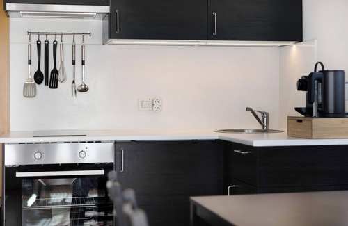 Muhlbach Apartment | Apartment 'Maria Beatrice Rosso' with Lake View, Private Terrace and Wi-Fi