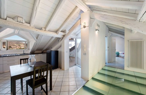 Ovada Apartment | Cozy Apartment 'Maria's Home' with Private Terrace & Kitchen