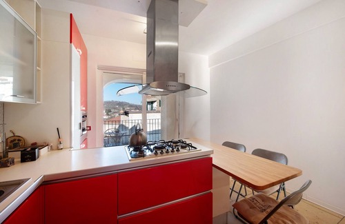 Ovada Apartment | Cozy Apartment 'Maria's Home' with Private Terrace & Kitchen
