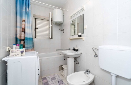 Gruz Apartment | Apartment Marisol - One Bedroom Apartment with Balcony and Sea View
