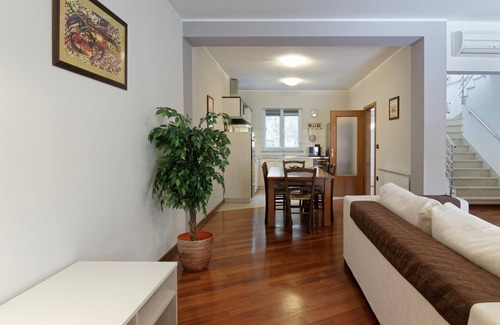 Umag Apartment | Premier Apartment Maritea: 3-Bedroom with Pool & Ocean View