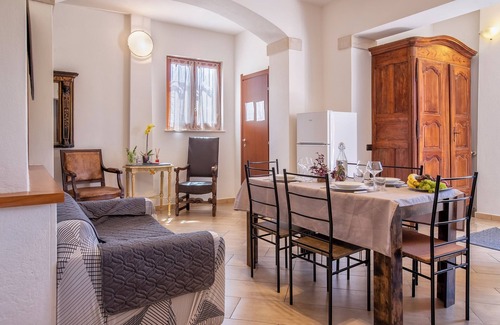 Alghero Apartment | Apartment 'Marmaga' with Sea View, Wi-Fi and Air Conditioning