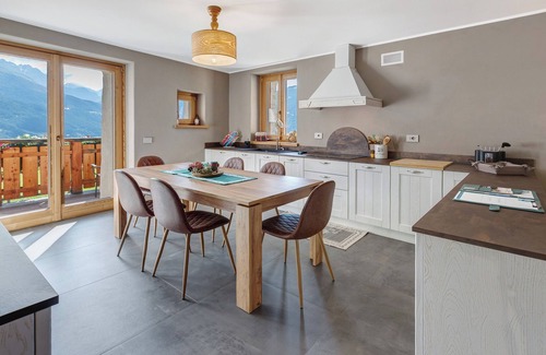 Oga Apartment | Apartment 'Marmotta' with Mountain View, Shared Garden and Wi-Fi