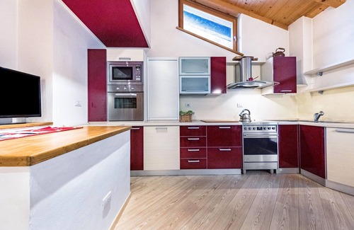 Predazzo Apartment | Top-Rated 'Maso Seler Irene' Apartment with Balcony & Wi-Fi