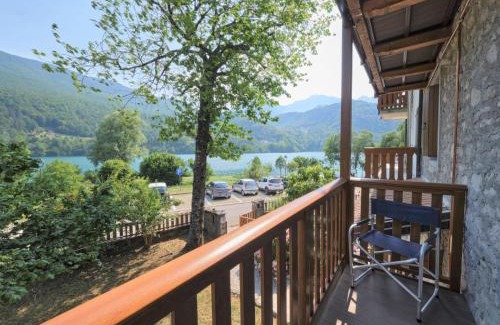Barcis Apartment | Oceanfront Retreat at Apartment Albergo Diffuso - Cjasa de Pagnocca