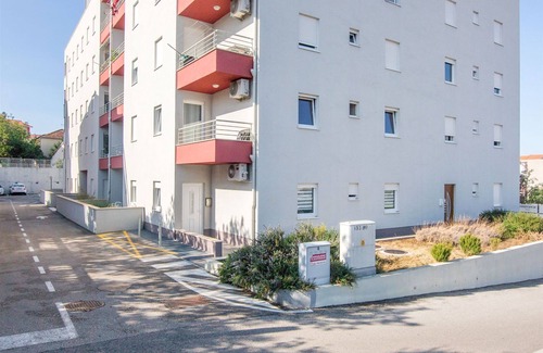 Mejasi Apartment | Oceanfront Apartment Matmar - Perfect Family Getaway in Split