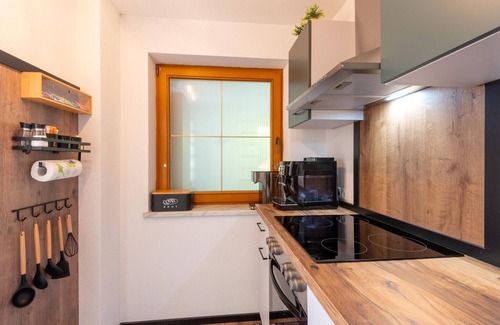 Hippach Apartment | Cozy Apartment Steps from the Ski Area with Breakfast