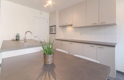 Bredene Apartment | Stunning Oceanfront Apartment Medano by Interhome – 9.8/10