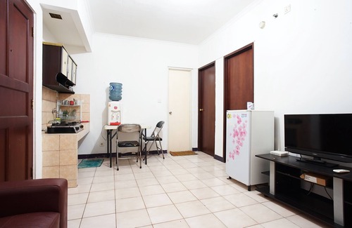 Tanjung Duren Utara Hotel | Relax in Apartment Mediterania I with Pool and Restaurant