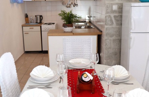 Drvenik Mali Apartment | Top-Rated Apartment Meri: Ocean View Two Bedroom Retreat