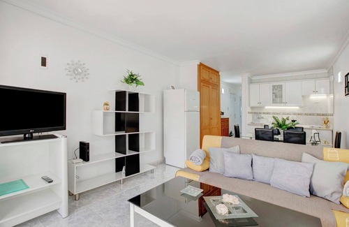 Arona Apartment | Pet-Friendly Apartment "Mertxe" with Ocean View & Pool