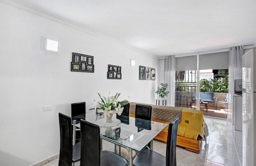 Arona Apartment | Pet-Friendly Apartment "Mertxe" with Ocean View & Pool