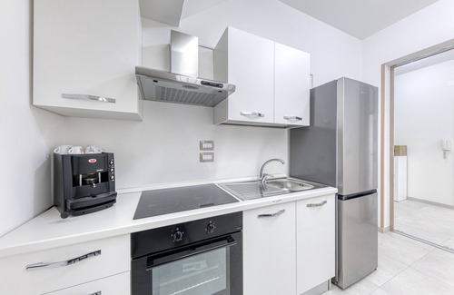 Ugento Apartment | Ideal Messapica Rooms: Balcony, Wi-Fi & Spa Near City Centre
