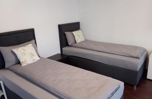Metzingen Apartment | Pet-Friendly Apartment Metzingen City with Top Guest Ratings