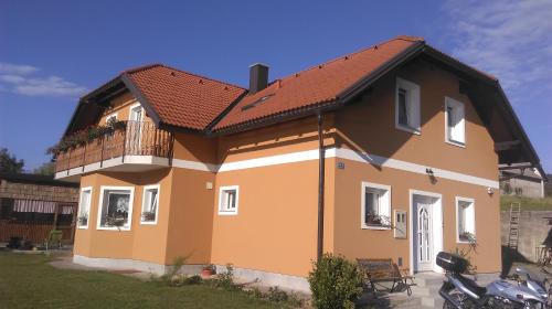 Ogulin Apartment | Oceanfront Apartment Mihalic: 4-Star Gem with Ocean Views
