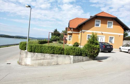 Ogulin Apartment | Oceanfront Apartment Mihalic: 4-Star Gem with Ocean Views