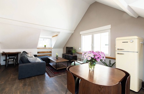Pfaffendorf Apartment | Inviting Apartment MILO: Air-Conditioned in City Center